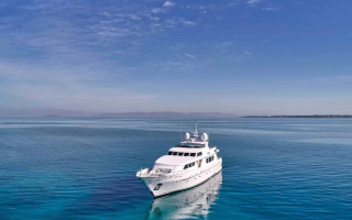 MILOS AT SEA 44