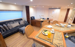 LADYSHIP 11