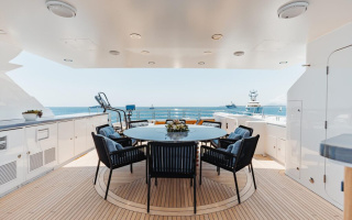 CHAMPAGNE SEAS 14