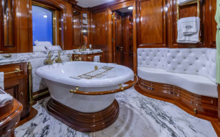 STEEL 37