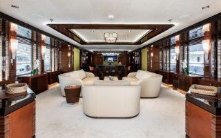 AMADEUS I 6