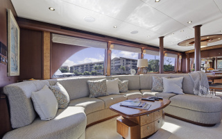 WINDWARD 8