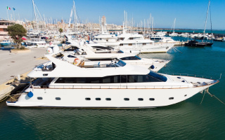 FIRST LADY II 13