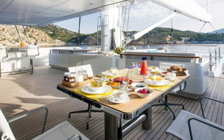 AQUIJO 9