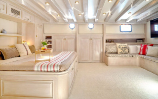 WHITE PEARL 10