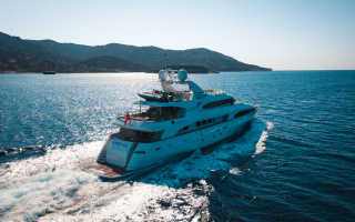 LADY G II 2