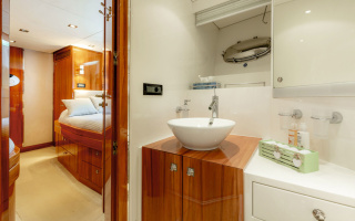 SEA BREEZE ONE 27
