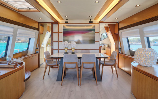 GOLDEN YACHT 10