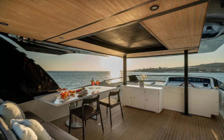 WHITEHAVEN 33