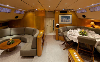 AMADEUS 10