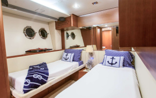 ITALIAN YACHT 85 11