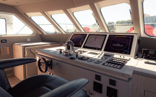 HELIAD III 10