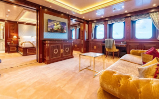 BLACK PEARL 32