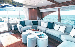 LADY AMANDA 13