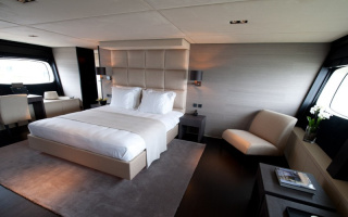 LATITUDE 12