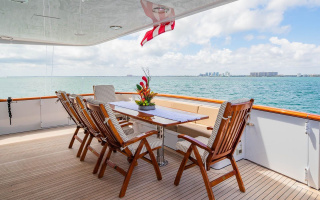 SILVER SEAS 8