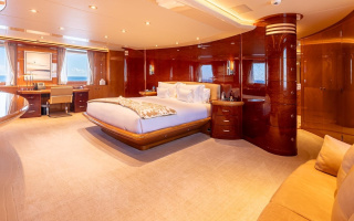 MYSTIQUE 16