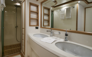 RIVIERA 14