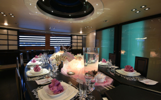 MALTESE FALCON 12