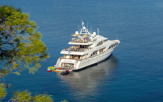 RIVA I