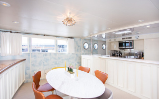 SOVEREIGN 10