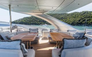SILVER WIND 16