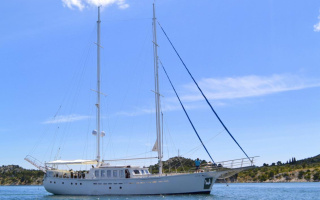DVI MARIJE 13