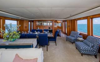 SILVER SEAS 10