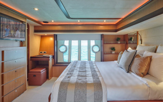 GOLDEN YACHT 14