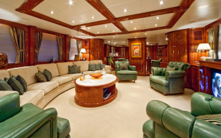 AMADEA 8