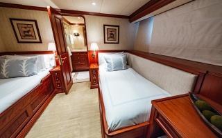 LEGACY 24