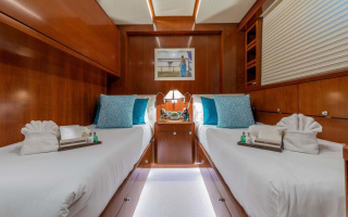W EXPLORER 21