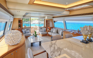 GOLDEN YACHT 9