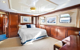 PACIFIC MERMAID 16