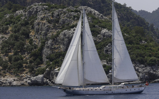 SILVER MOON 17