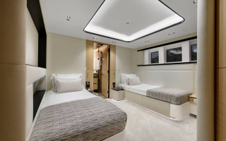 LADY LUNA 26