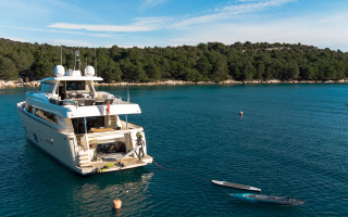 FRIEND'S BOAT