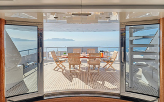 MILOS AT SEA 23