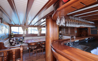 AEGEAN CLIPPER 17