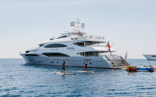 CHAMPAGNE SEAS 5
