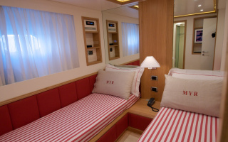 RIVIERA 12