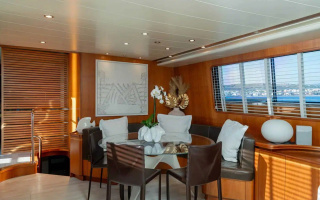 WHITEHAVEN 25