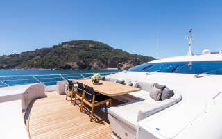 BEACHOUSE 9