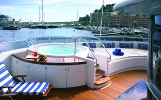 BLUE MOON 10