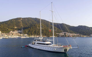 QUEEN OF MAKRI 25