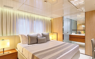 GOLDEN YACHT 26