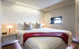 BEACHOUSE 19