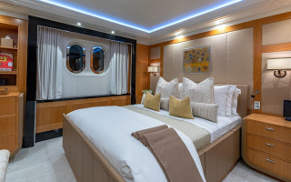 LUNARIS 11