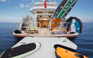 CHAMPAGNE SEAS 52