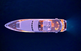 MILOS AT SEA 10